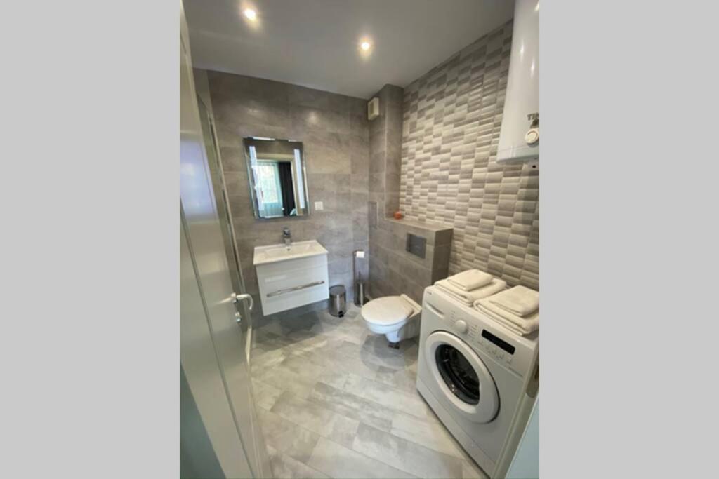 Lux 1Bd/1Ba City Center Apartment Blagoevgrad Exterior photo
